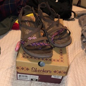 Skechers Strappy Sandal w/ Memory foam